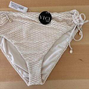 NWT Vici Cream colored bikini